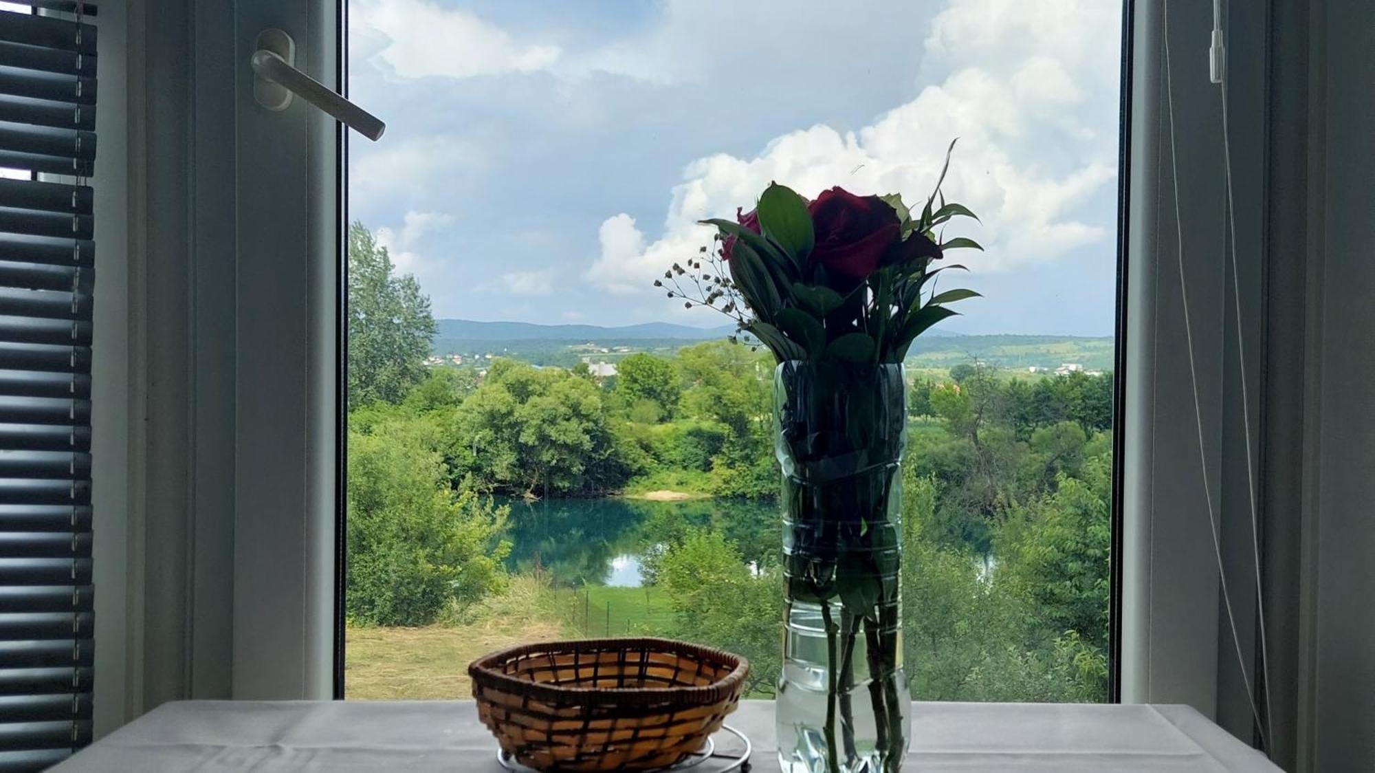Apartments Window Біхач Екстер'єр фото
